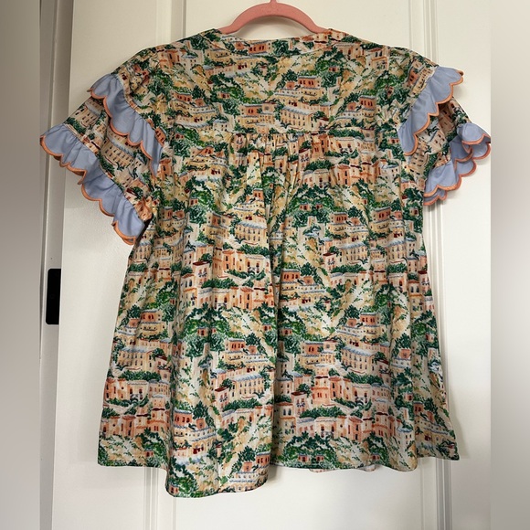 Entro Green and Cream Floral “Italian Countryside”
Blouse with Ruffles - Picture 4 of 8